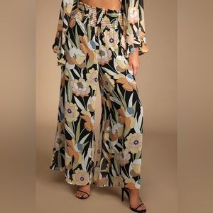 Lulus Ready for the Resort Black Floral Print Smocked Wide Leg Pants NWT